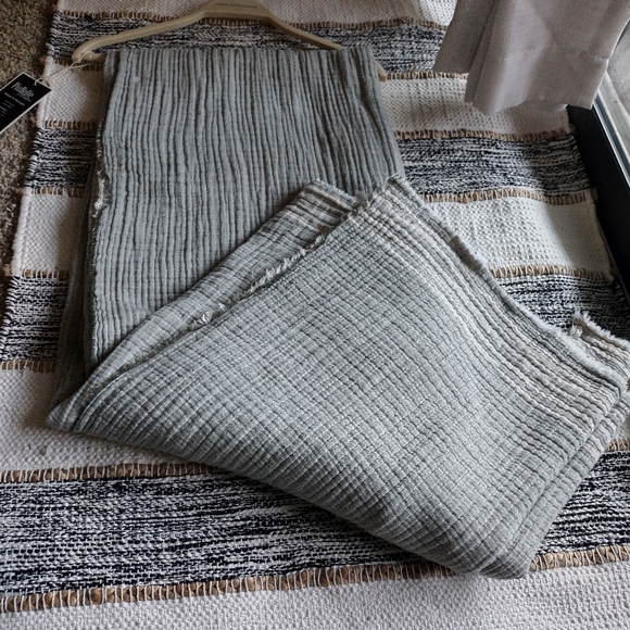 PiuBelle Premiere Other - Fine linens Made in Portugal 100% cotton throw